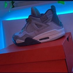 Jordan Retro 4s