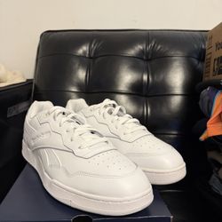 Size 12 Reebok BB 4000 ii 