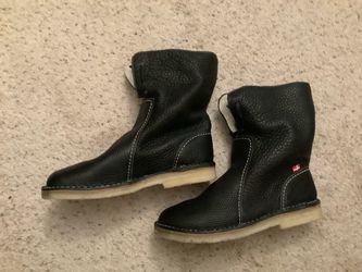 Duckfeet ÅRHUS BLACK -Wool lined- Brand New - Women’s Size 11.5-12