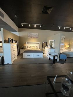 White/Oak 4PC King Bedroom Set 