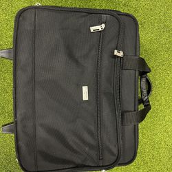 Huge Laptop Bag With Wheel