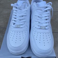 NIKE AIR FORCE 1 SIZE 12 