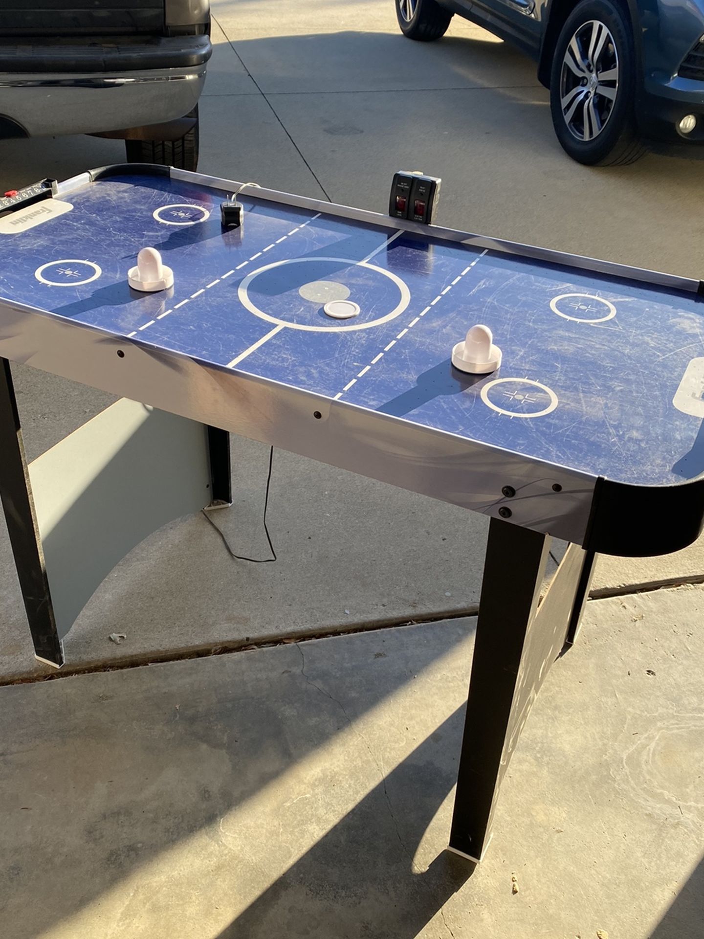 Franklin air hockey Table