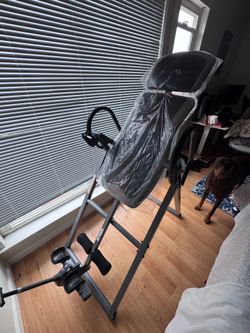 Inversion table