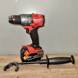 Milwaukee M18 Hammer Drill And 5.0 Ah Battery 