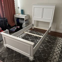 Twin Bed 