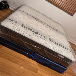  NEW MATTRESS KING SIZE PILLOW TOP WITH BOX SPRING 