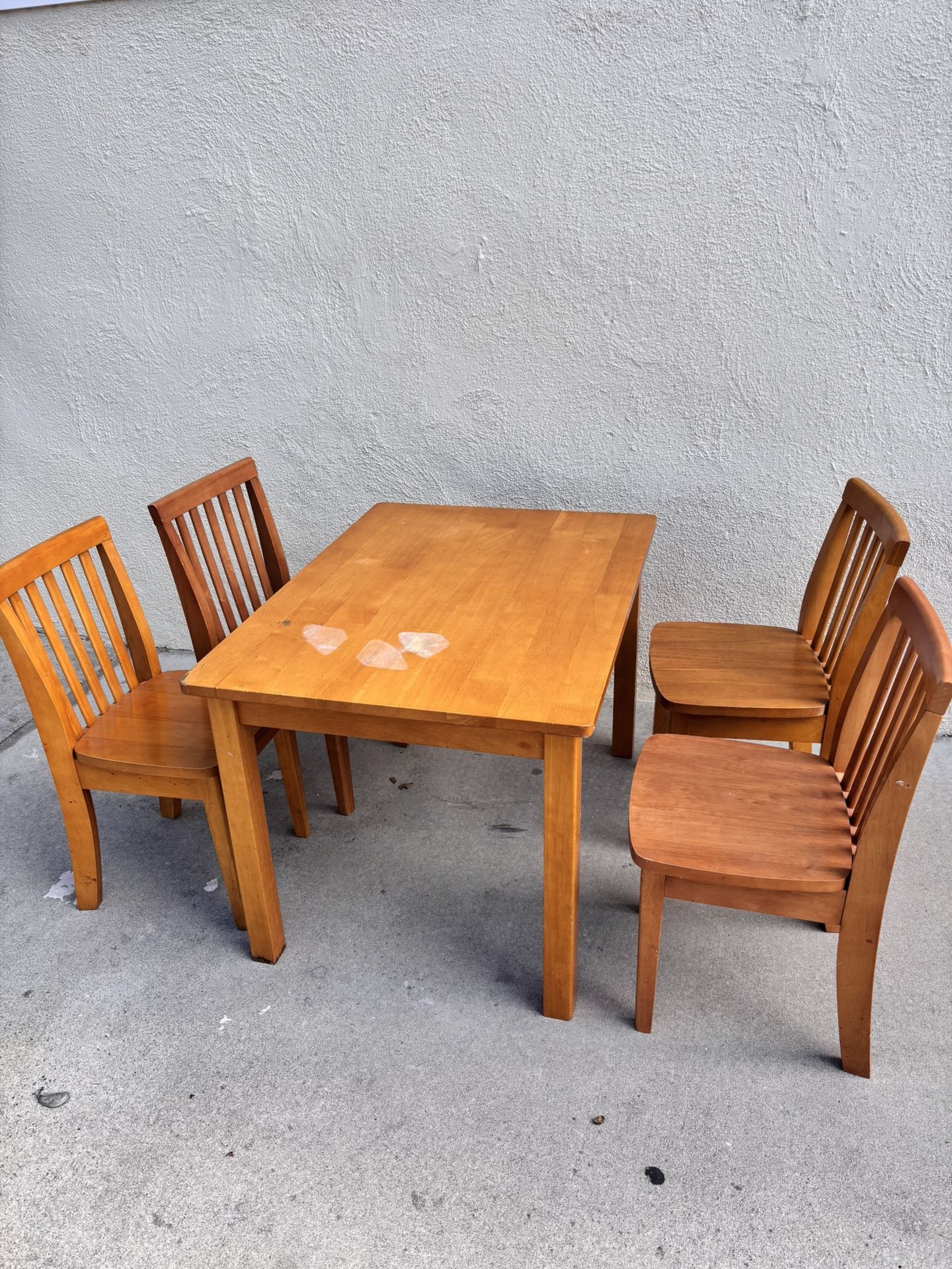 Pottery Barn Kids Table And Chairs