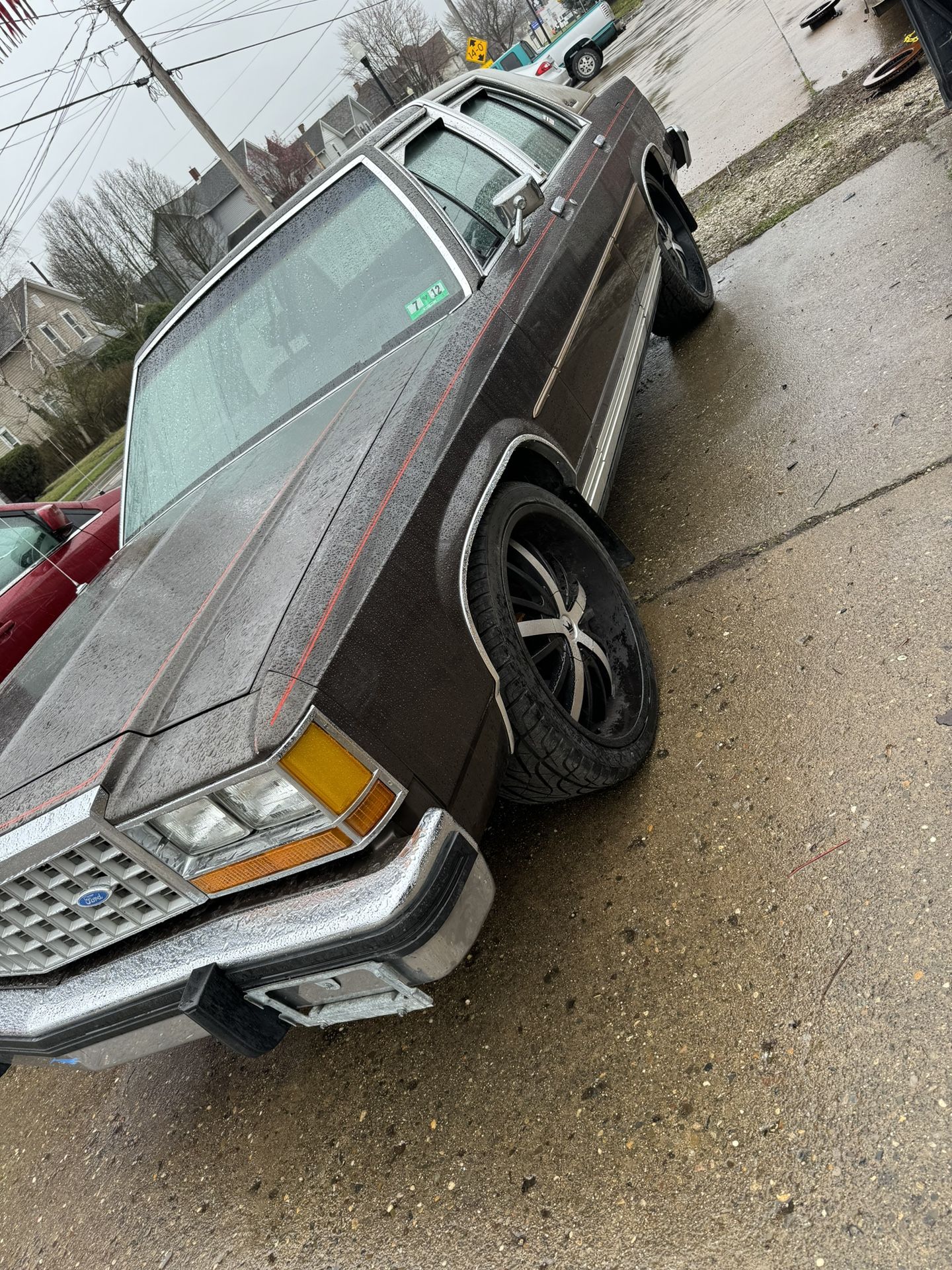 1985 Ford Ltd Crown Victoria