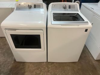 GE Washer And Electric Dryer Set