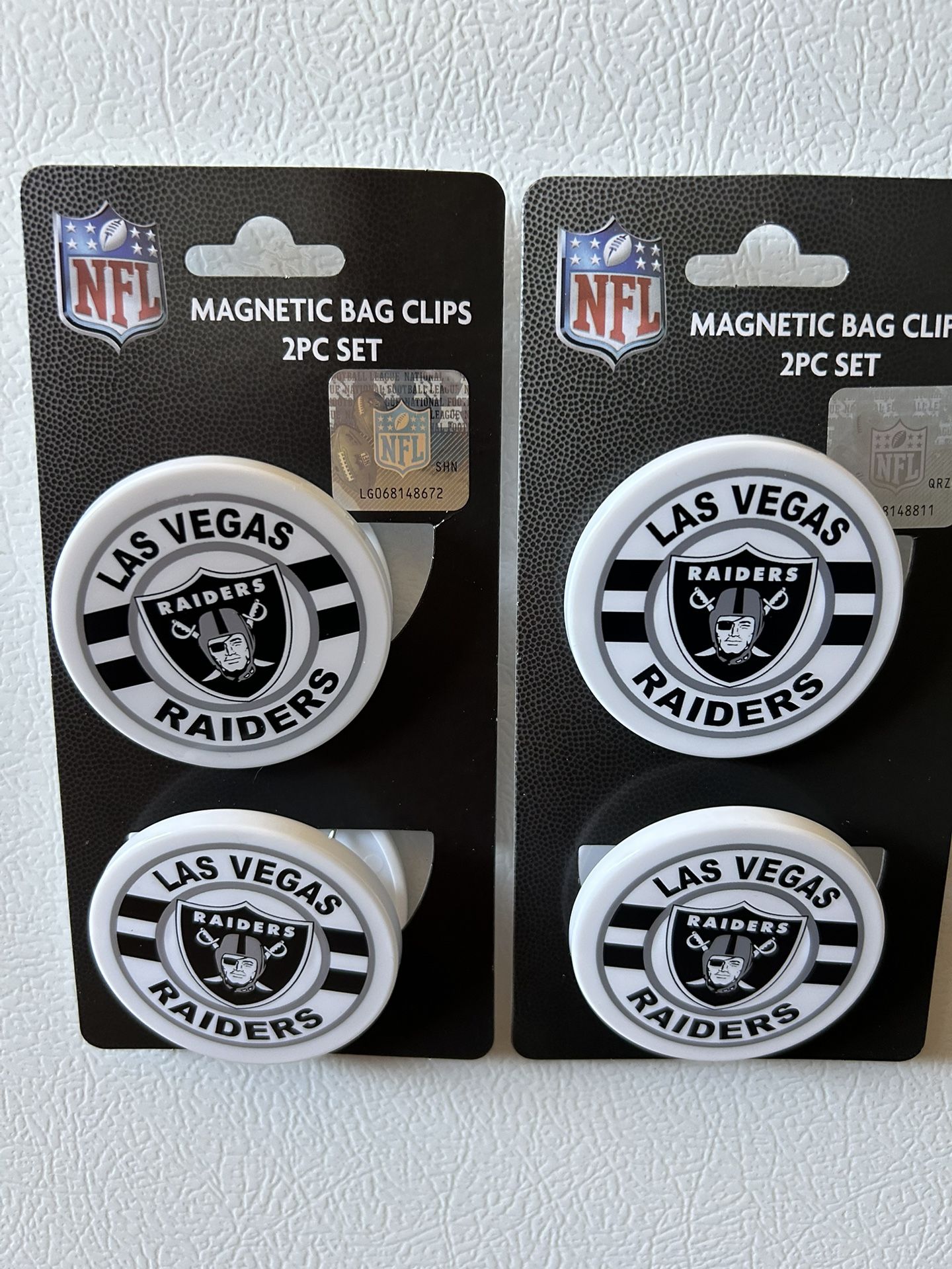 Raiders Magnetic Bag Clips