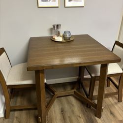 Members Mark Livingston 5 Piece Dining Table and Chairs
