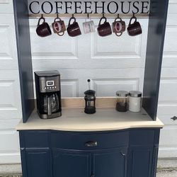 Coffee bar/ Coffee/ Hutch/ Island/ Cabinet/ Pantry 