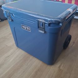 Yeti Cooler Roadie 60 wheeled