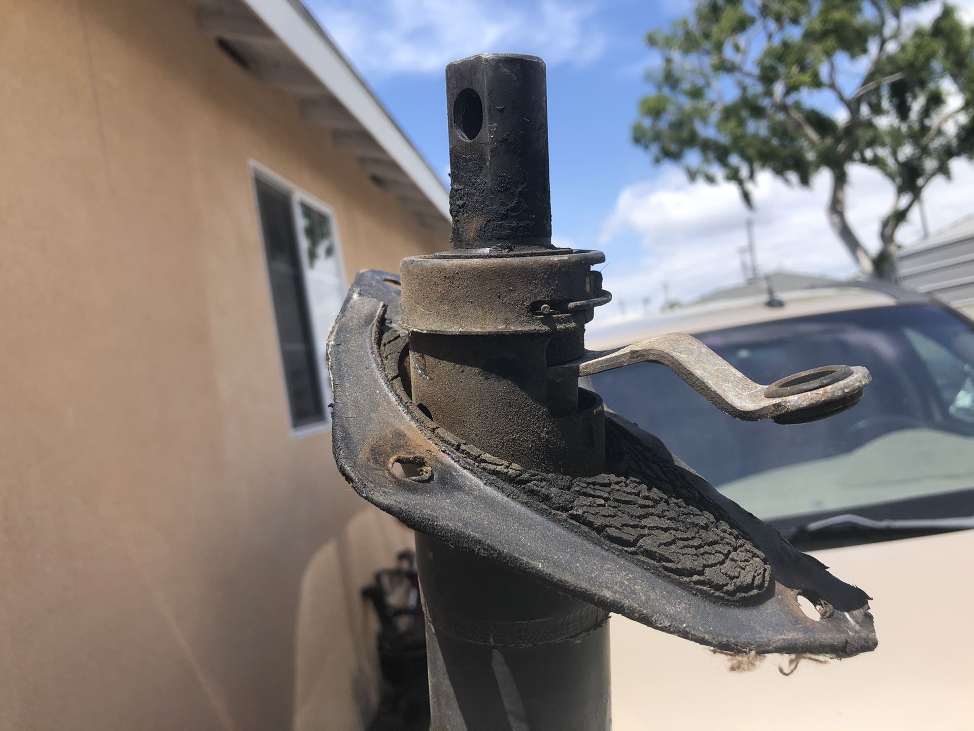 19881991 Chevy S10 Steering Column w/key for Sale in Compton, CA OfferUp