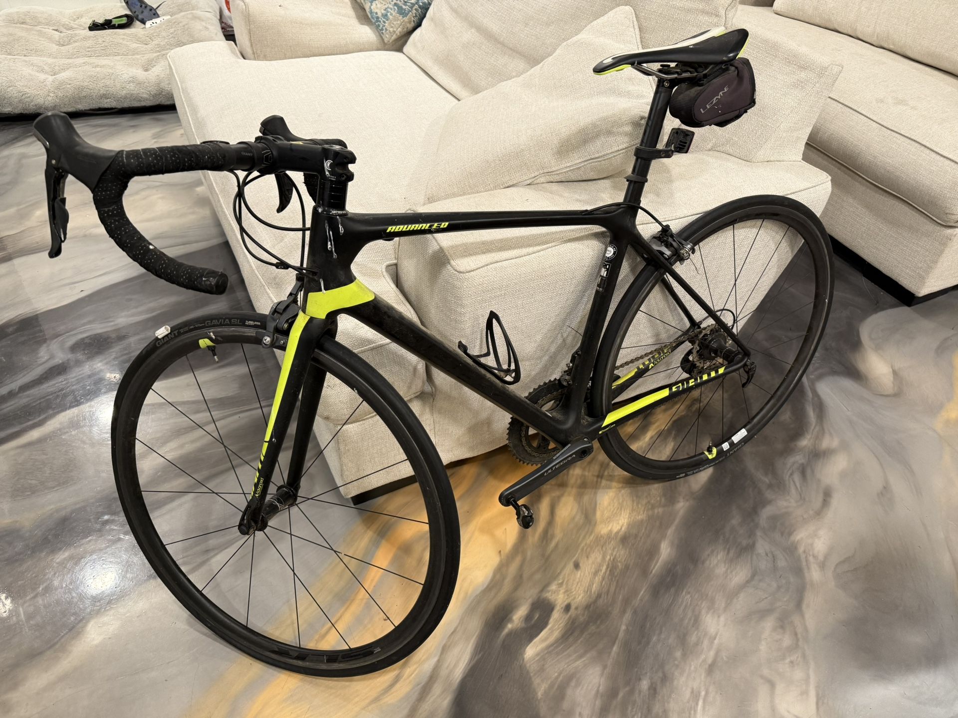 Giant Compact SL Medium Frame Road Bike