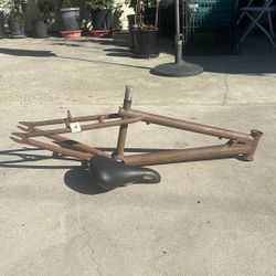 2000’s GT Mach 1 Racing Frame