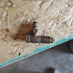 GAS PIPE CONNECTIONS.