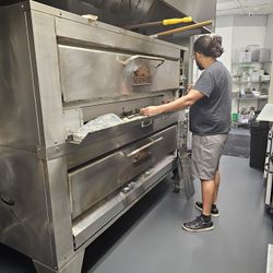 STOVE DEEP FRYERS  OVEN .BUY SALE REPAIR. 