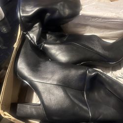 Women Boots Size 10 1/2