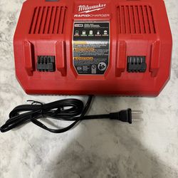 Milwaukee M18 18V Lithium Ion Dual Bay Rapid Battery Charger