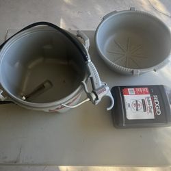 Ridgid Oil Bucket 