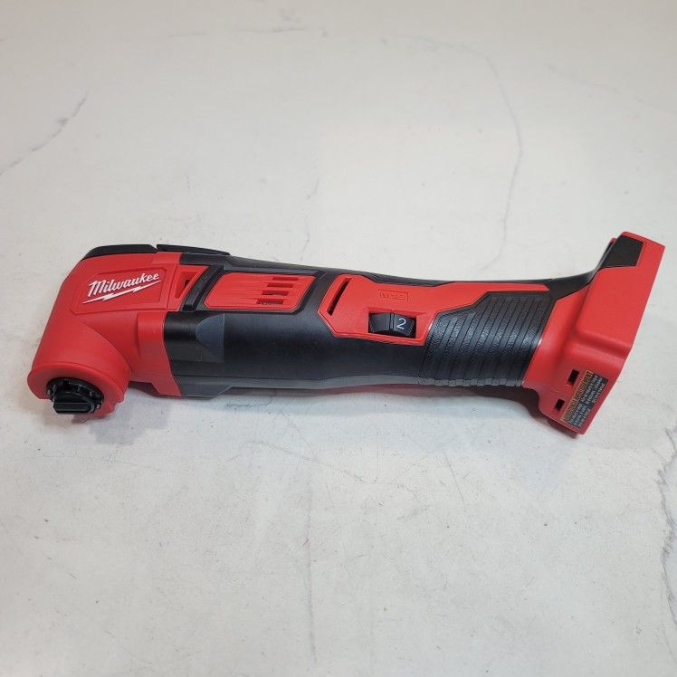 Milwaukee
M18 18V Lithium-Ion Cordless Oscillating Multi-Tool (Tool-Only)