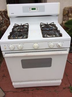 Kitchen stove