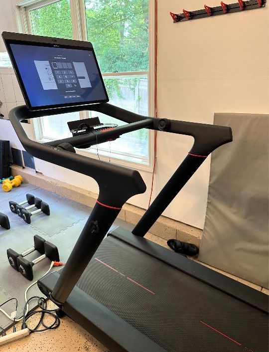 Peloton Tread