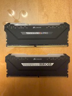 32GB (2x16GB) Corsair Vengeance RGB PRO DDR4 RAM 3200MHz