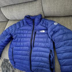 Large Blue North Face jacket 