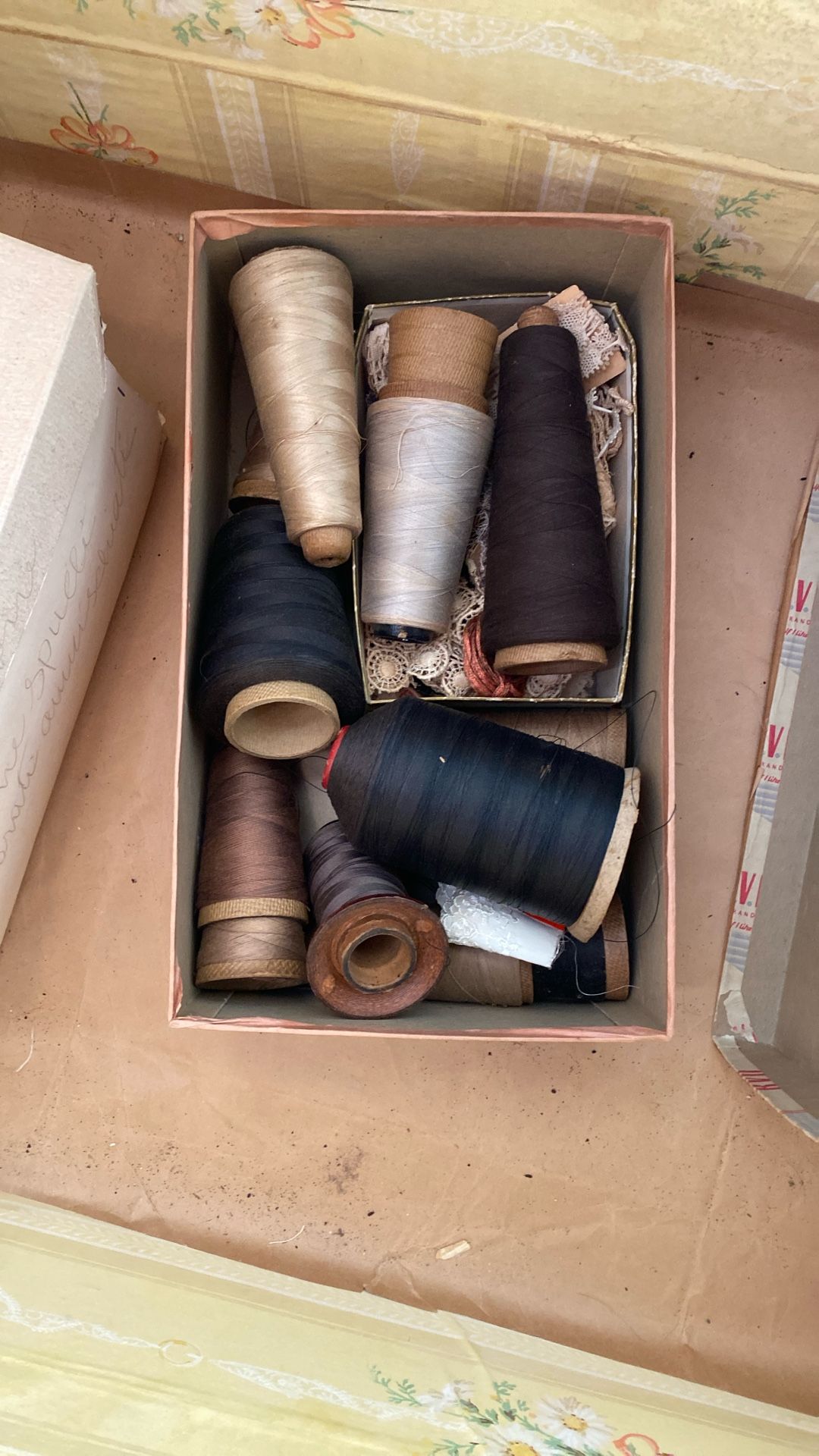 Vintage Thread Spools โ Assorted Colors & Materials โ Ideal for Sewing, Crafting, or Displa