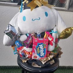 Cinnamon Roll Plushie Basket