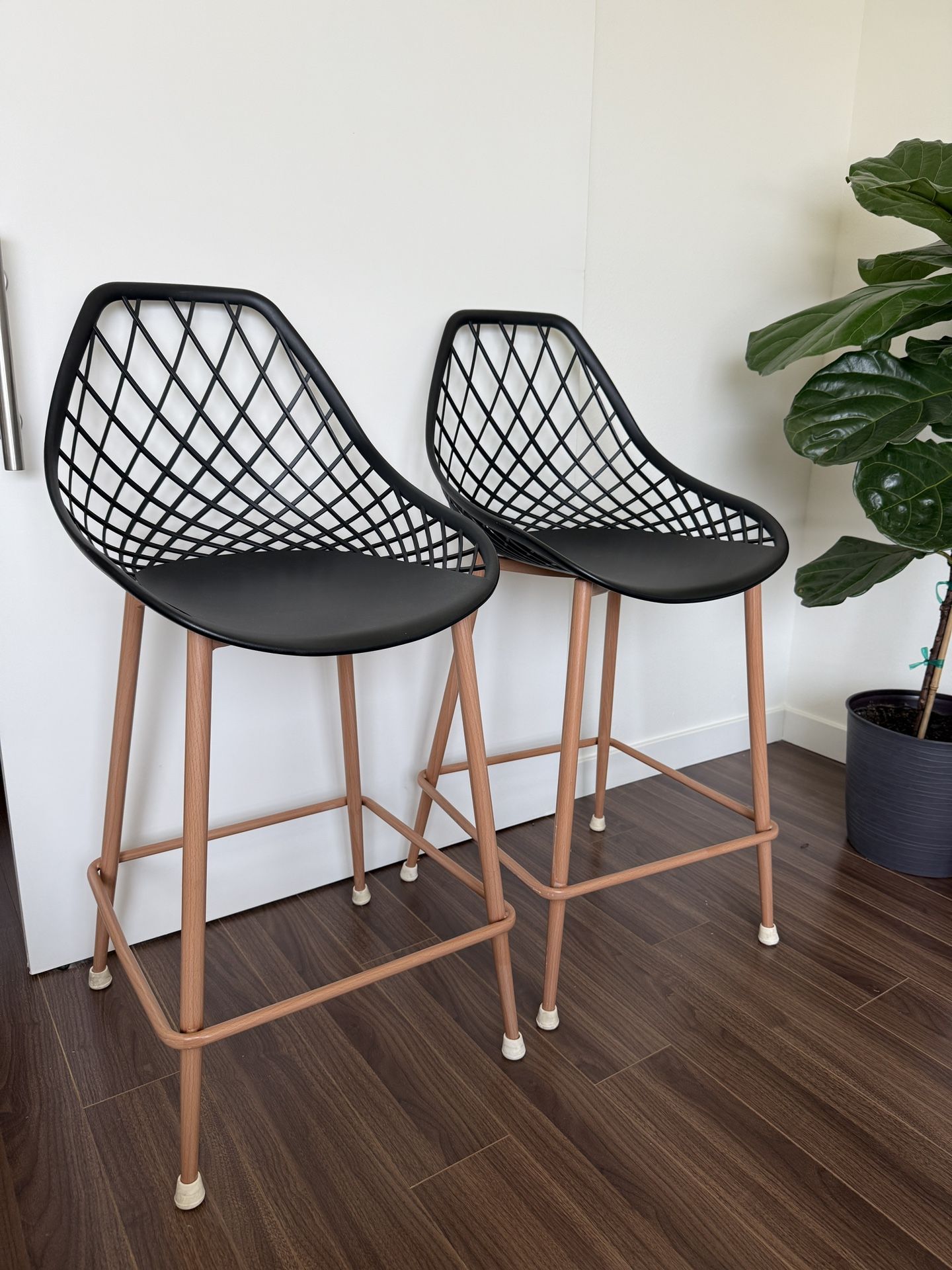 2 Bar Stools