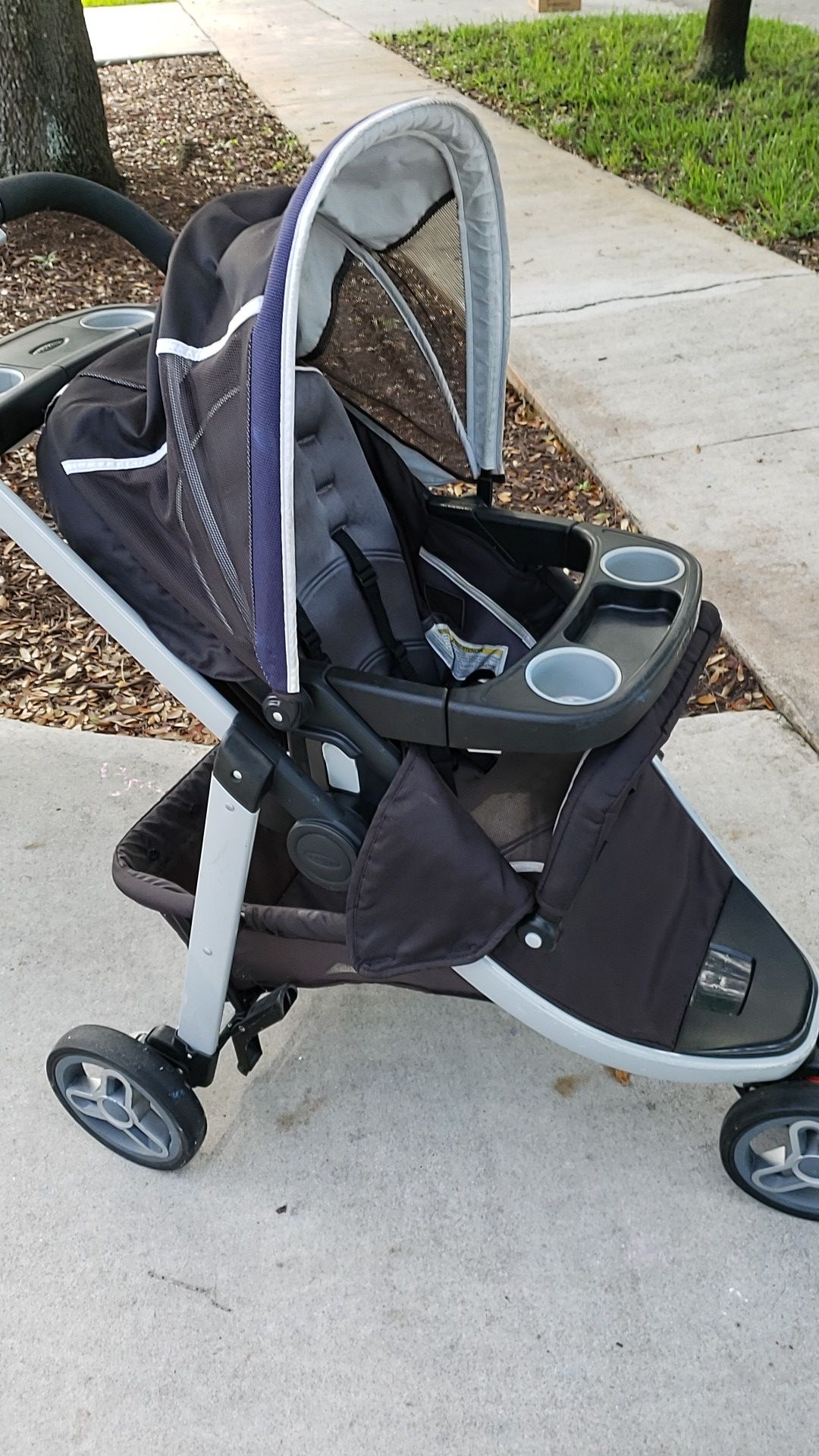 Graco click connect stroller/car seat system