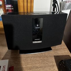 Bose Soundtouch 20 With Remote And Desk Stand