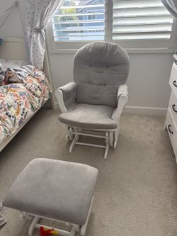 Glider rocking chair with ottoman