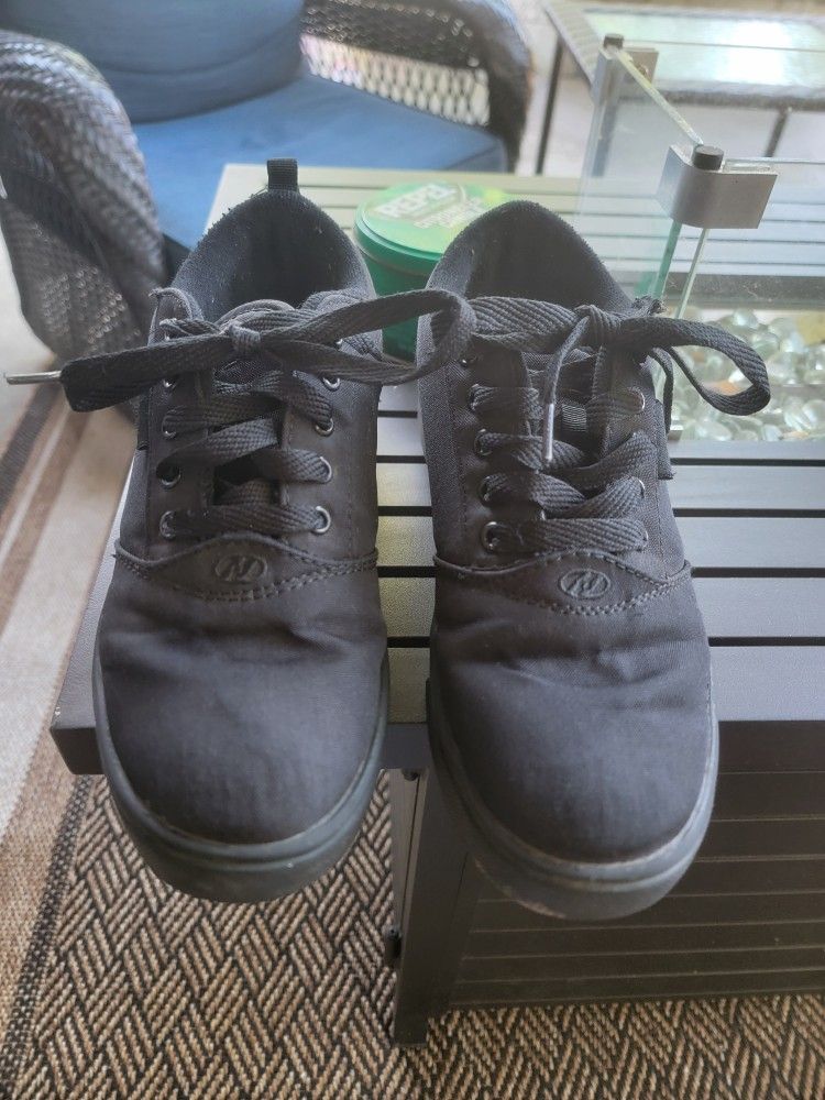 Heely's With Hardware - Size 7