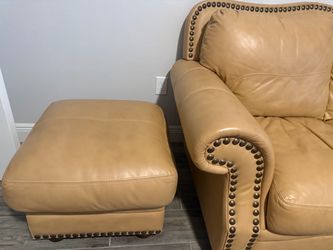 100% Italian Leather Sofa Set (Soft Line Group) - Excellent Condition
