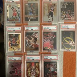 BASKETBALL CARD LOT 35 SLABS 