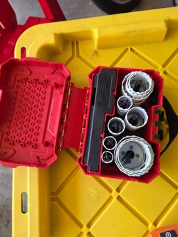 Milwaukee hole saw kit