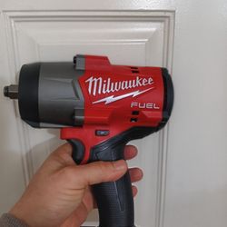 M18 FUEL 18V Lithium-Ion Brushless Cordless 1/2 in. Impact Wrench w/Friction Ring 