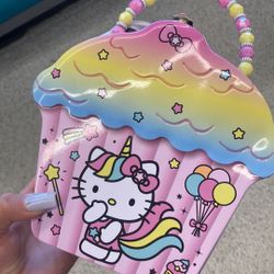 Hello Kitty Tin 