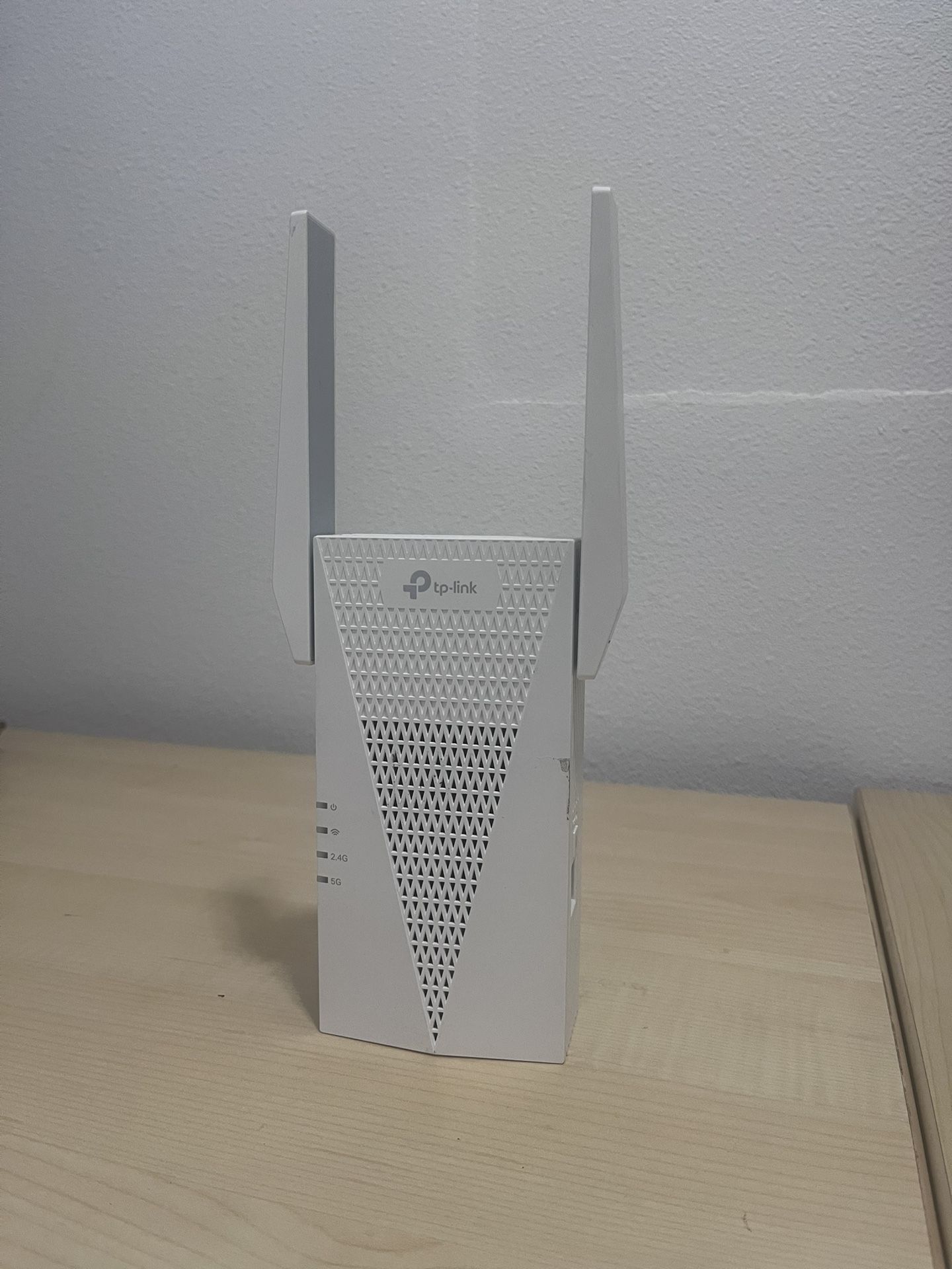 TP-Link AX3000 Mesh WiFi 6 Extender