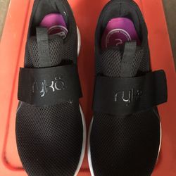 Women’s Shoes