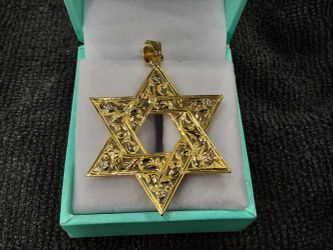Religious Pendant - Yellow Gold 18k (.750) 6.6 grams