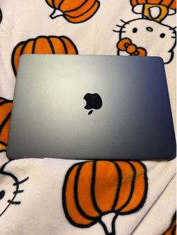 MacBook Air M2