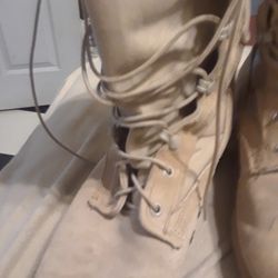 Vibtam Boots Size 10 