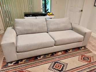 Light gray Sofa - The Joneses LA