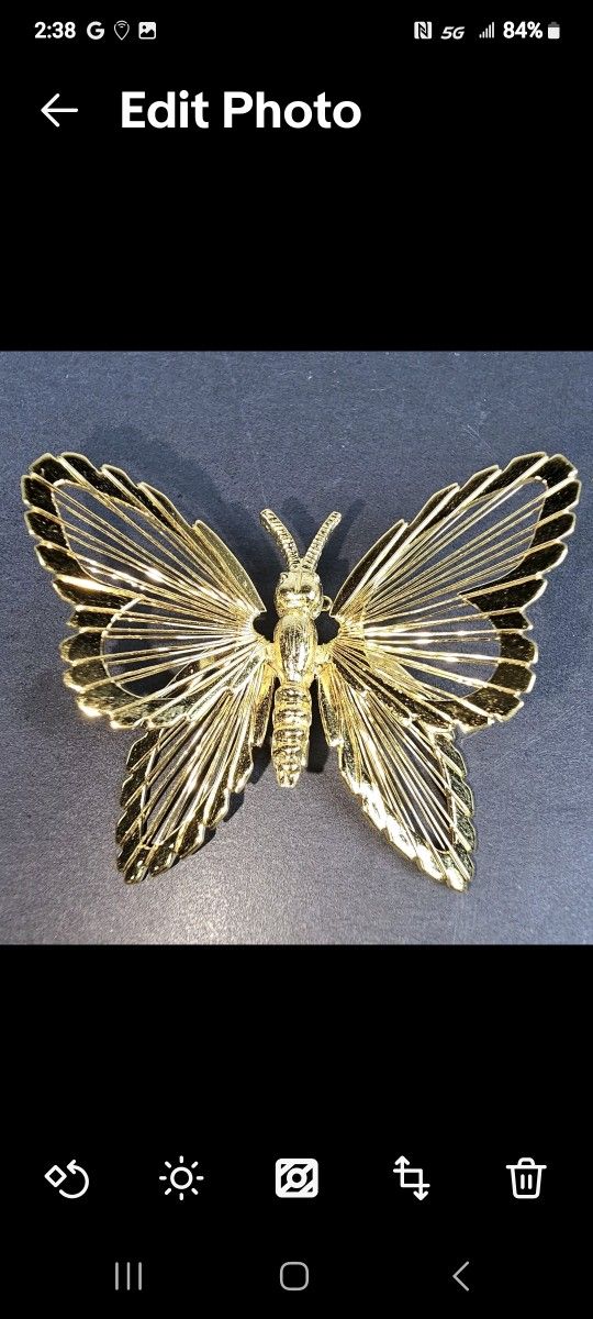 Vintage MONET BUTTERFLY BROOCH Pin ~ Gold Tone Open Wire 2"W x 1.25"H ~ SIGNED